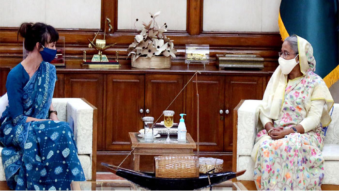 বিশেষ অর্থনৈতিক অঞ্চলে সুইডেনকে বিনিয়োগের আহ্বান প্রধানমন্ত্রীর