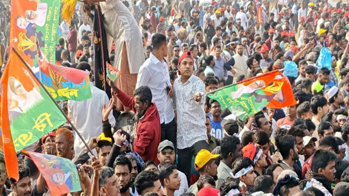 চট্টগ্রামে তারেক রহমানের সমাবেশে জনস্রোত